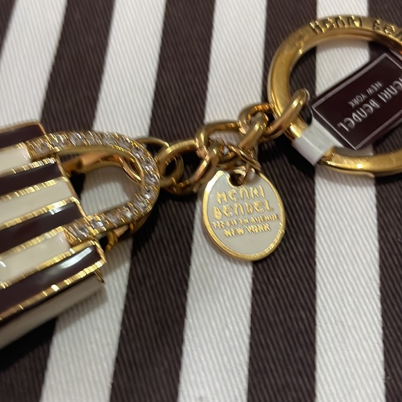 Henri Bendel Shopping Bag Key Fob - Picture 2 of 8